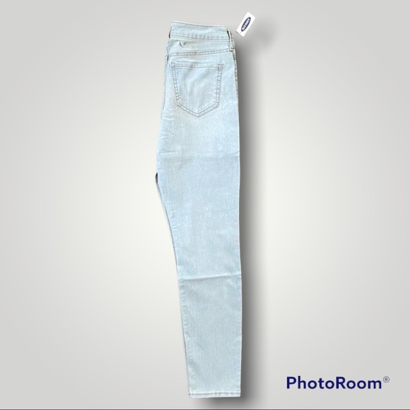 ON Mid-Rise Super Skinny Jeans in Ice Blue - NWT - Picture 4 of 16